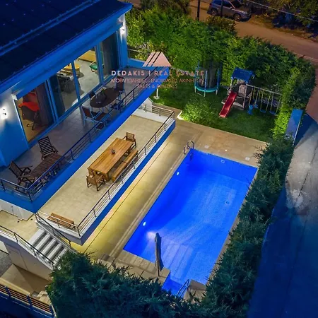 Luxury With Private Heated Pool