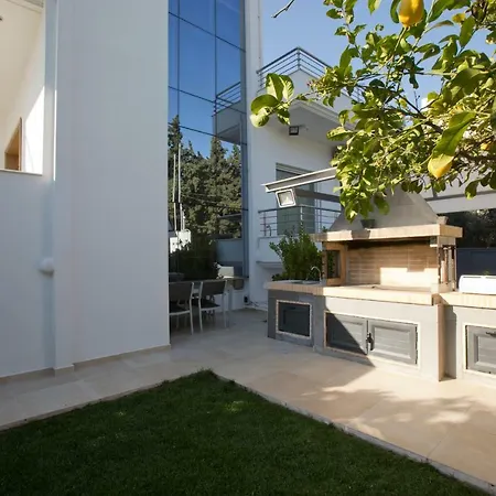 Luxury With Private Heated Pool