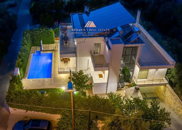 Luxury With Private Heated Pool Лоутраки