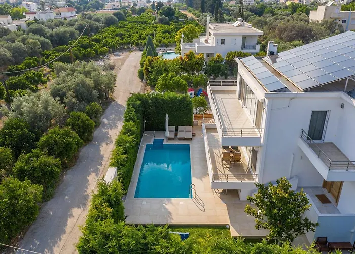 Luxury With Private Heated Pool Villa *