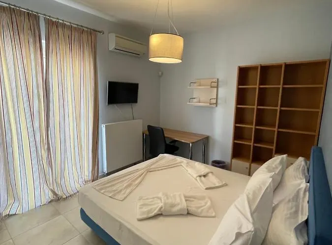 Luxury With Private Heated Pool Вилла