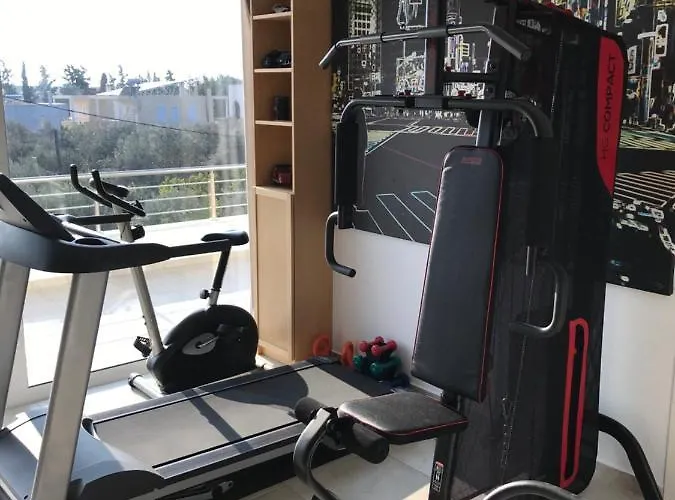 Luxury With Private Heated Pool Loutráki